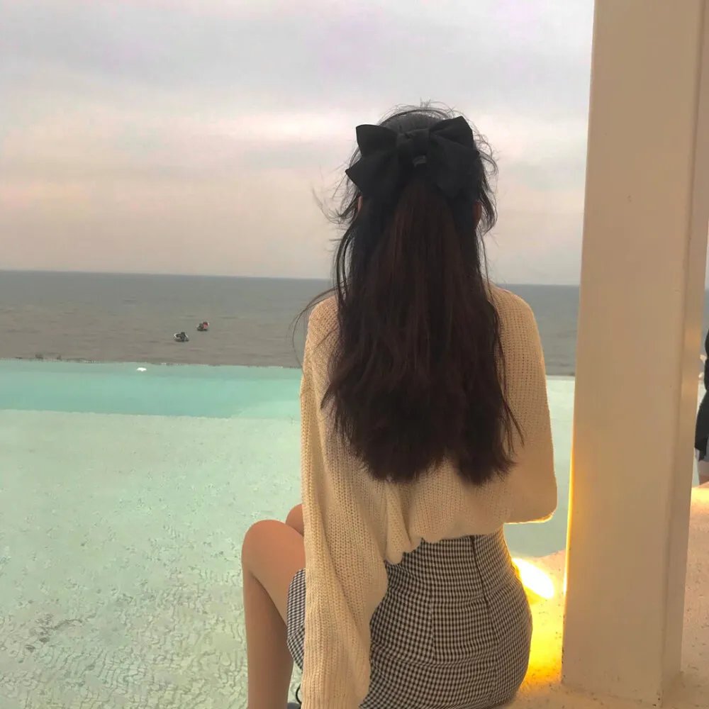 30枚银币第二季封面